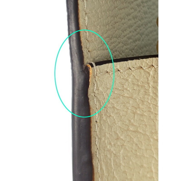 Gucci Queen Margaret Bee Chain Wallet - Picture 6 of 9